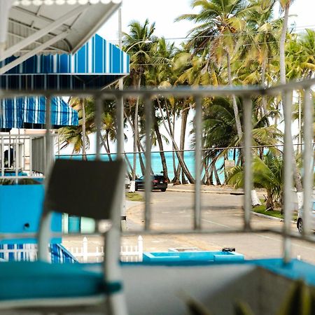 Oceanview Apartment Steps To The Beach Luquillo Exterior foto