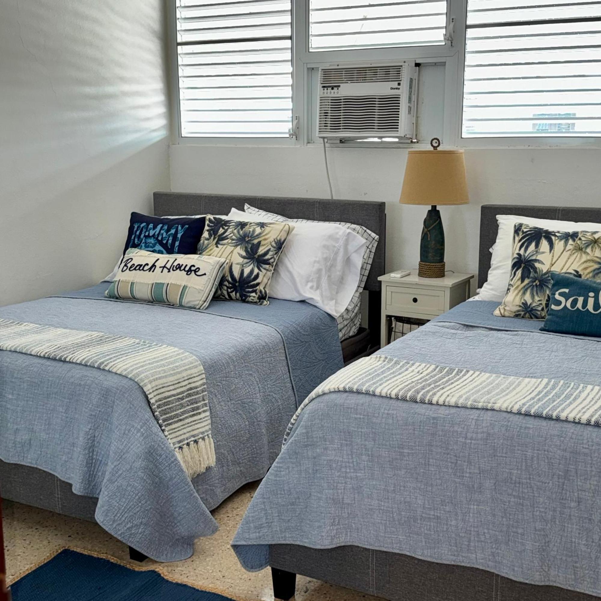 Oceanview Apartment Steps To The Beach Luquillo Exterior foto